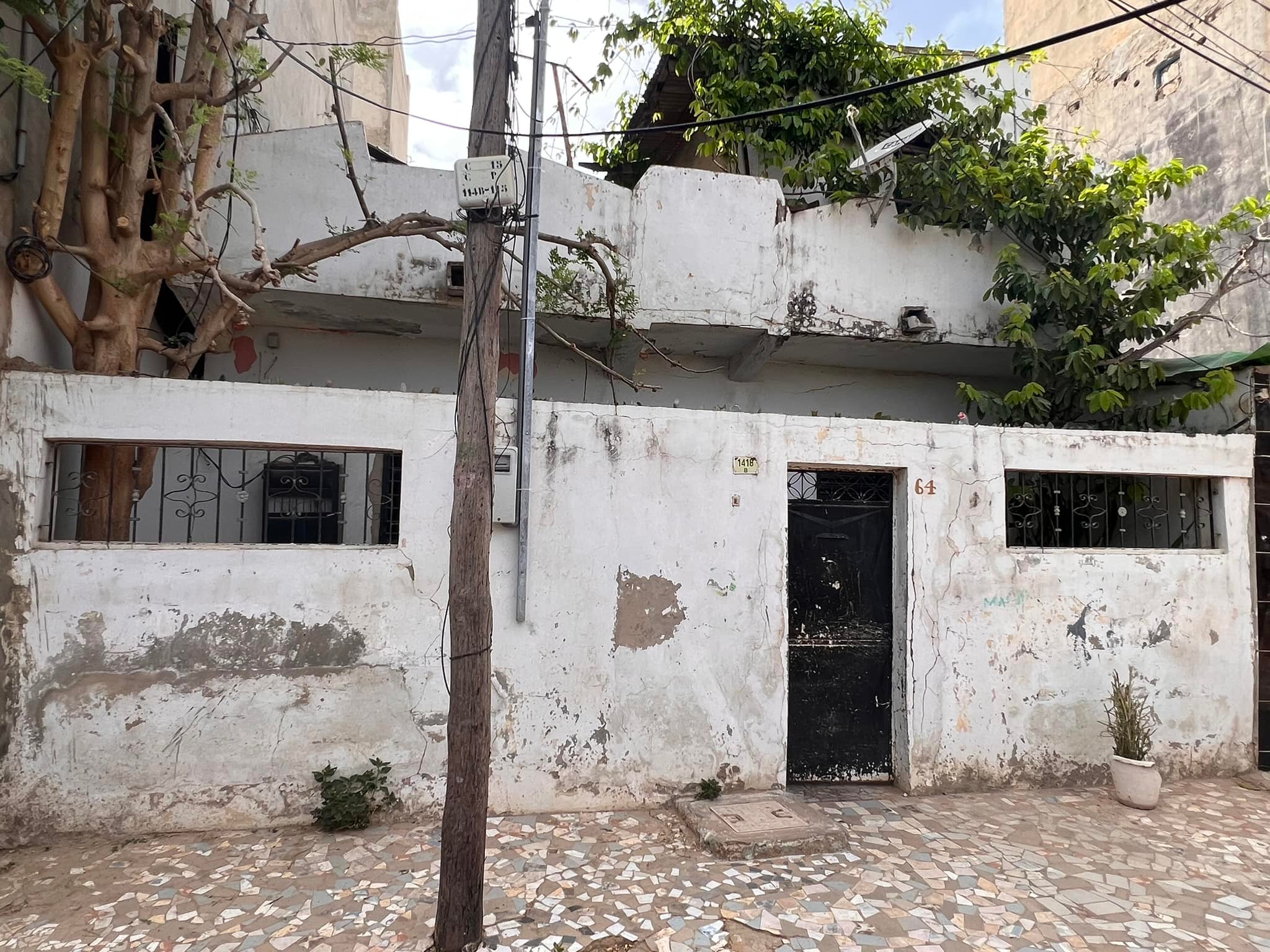 Une villa de 114m2 titre foncier individuel à démolir