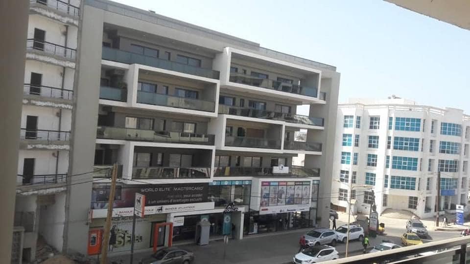 Immeuble (R+6) en vente aux Almadies (Zone 17)
