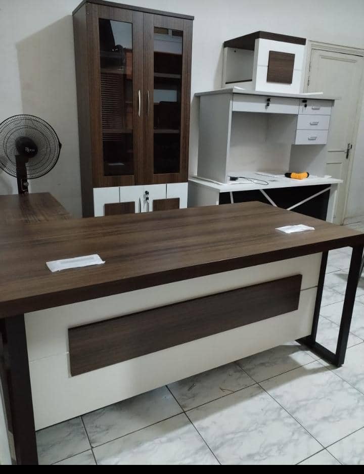 Bureau DG F03