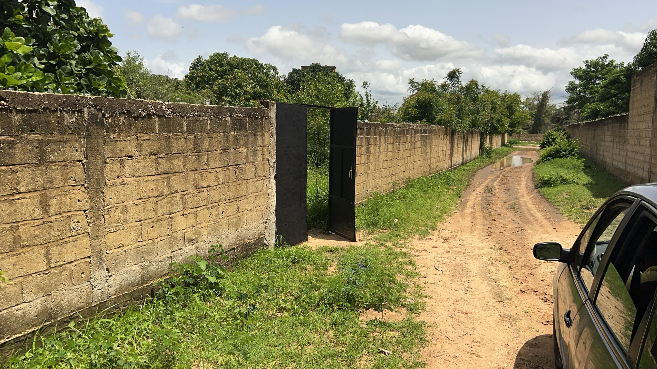 Terrains de 225 m² à vendre à Gandigal Caritas