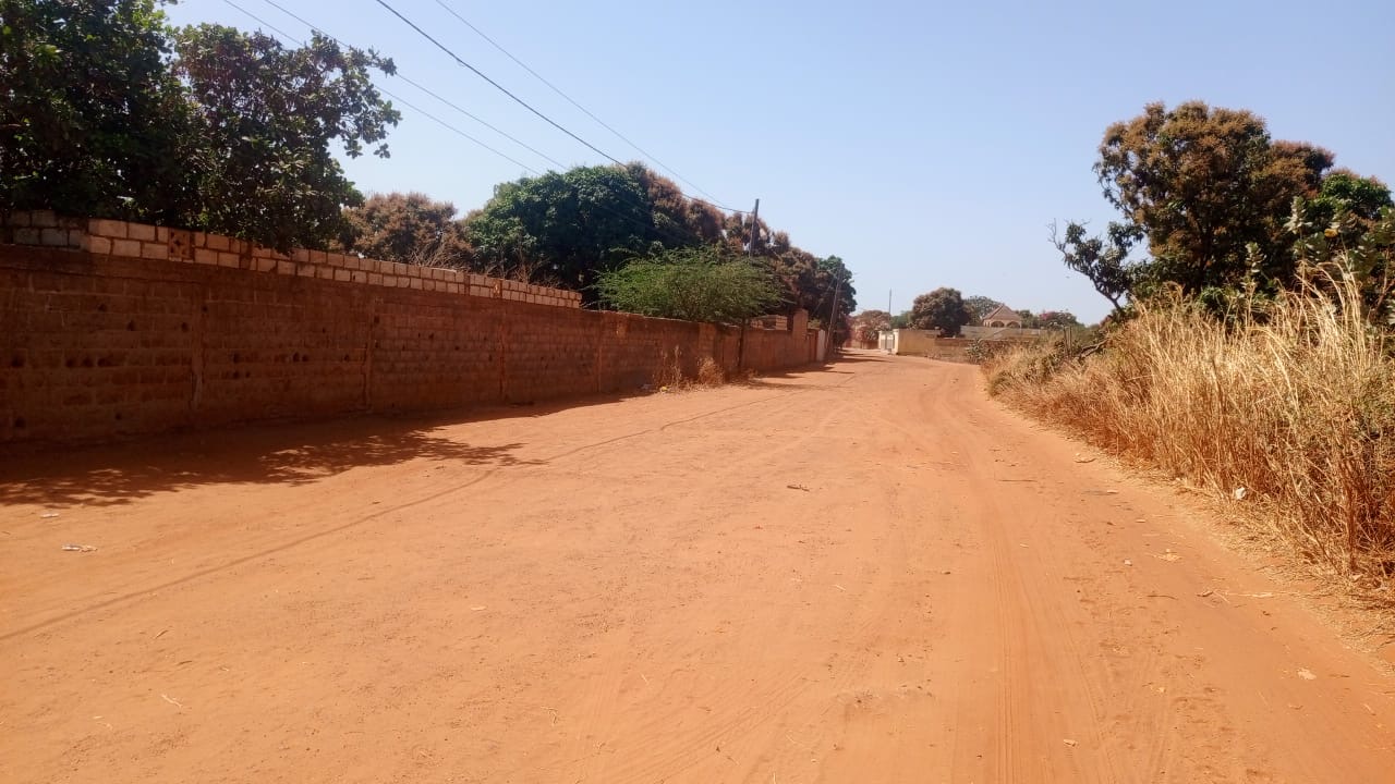 Terrain de 600 mètres carrés à vendre à Warang Sénégal