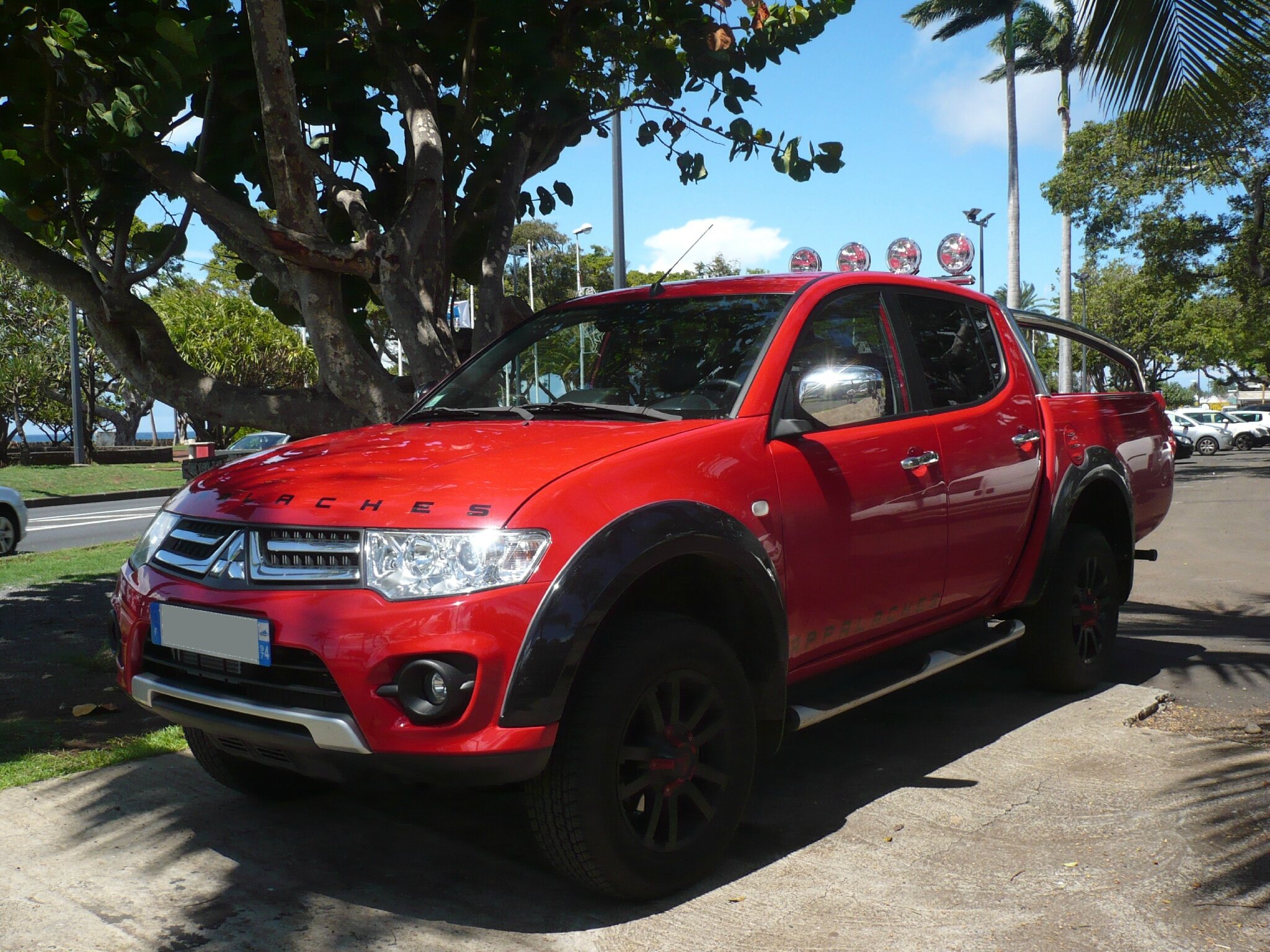 Mitsubishi L200