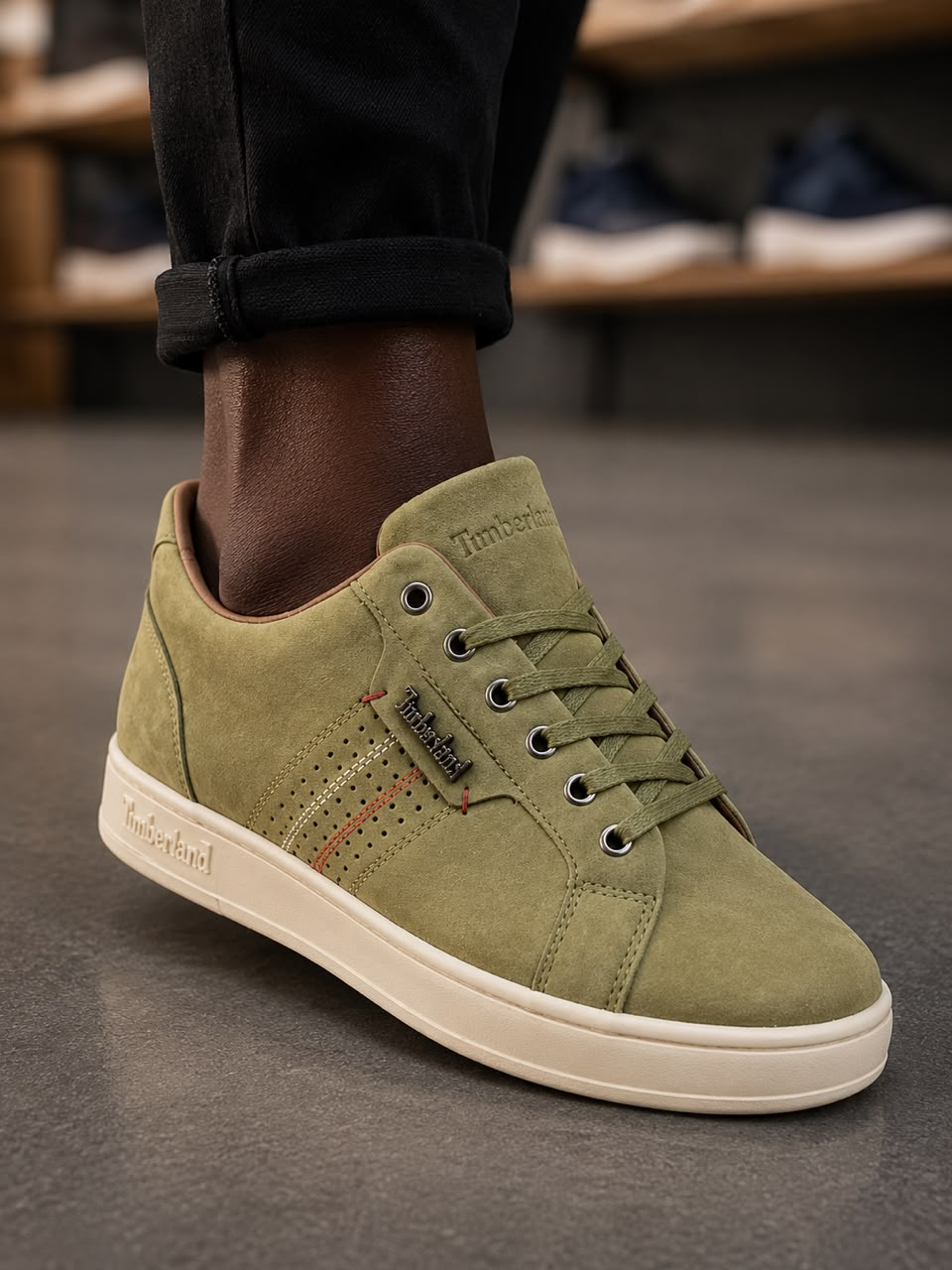 Sneaker Timberland Homme – Nubuck Kaki Perforé Badge Métal