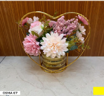 Composition florale OSMA-67 Or pour la structure
