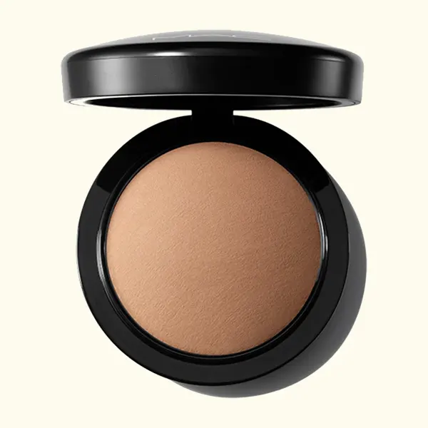 MAC poudre compacte give me sun hale abricote