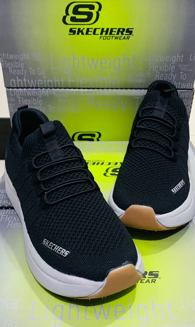 Chaussure Skechers (Noir) enfiler avec lacet
