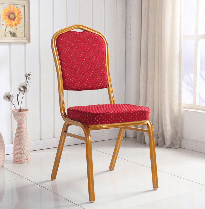 Chaise de banquet rouge en métal doré