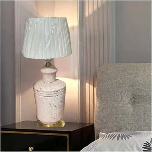 LAMPE DE CHEVET EN CERAMIQUE COULEUR ROSE BONBON