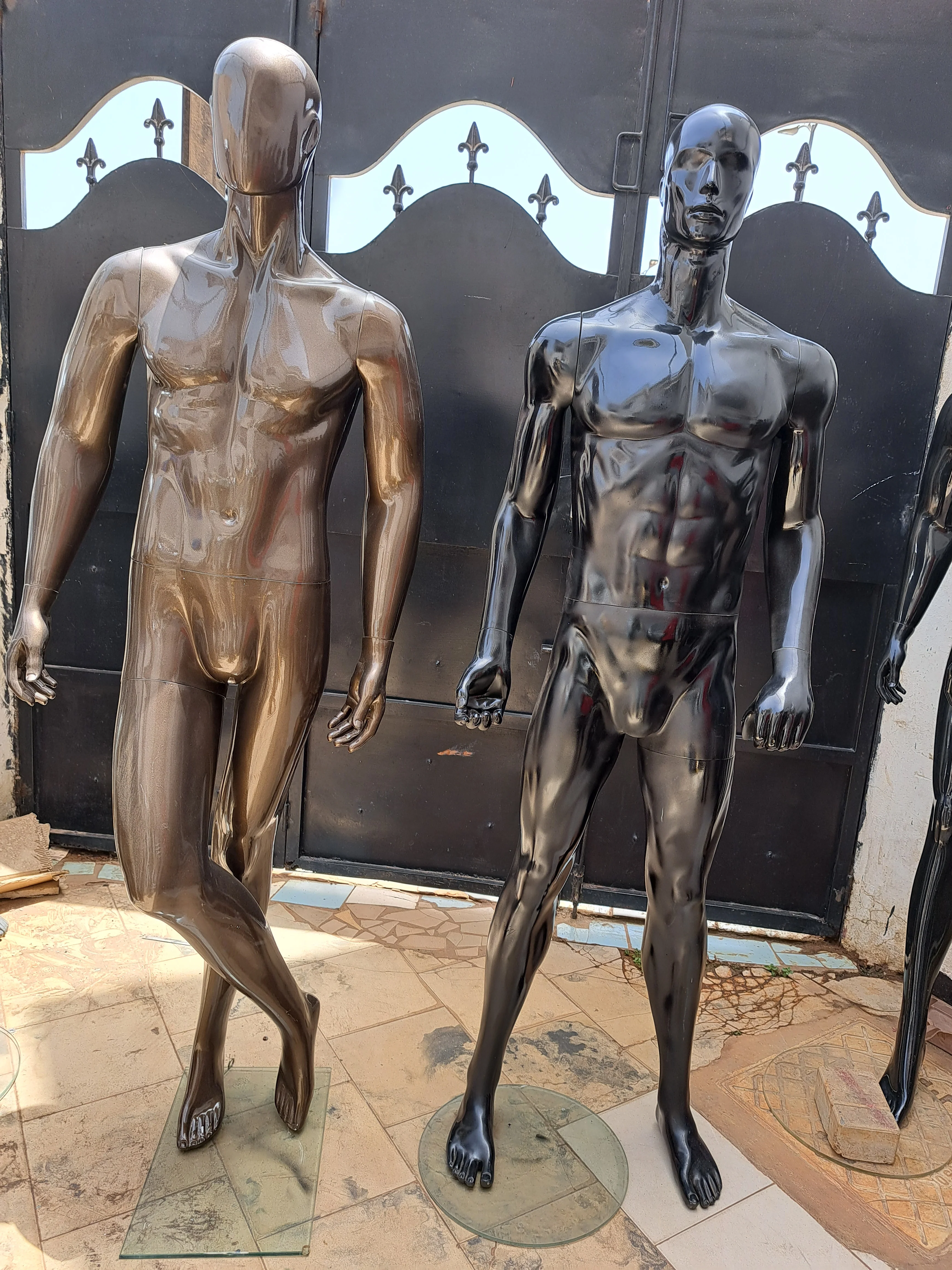 MANNEQUINS HOMMES